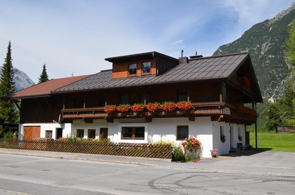 ホテル Laerchenhof ロイタシュ エクステリア 写真
