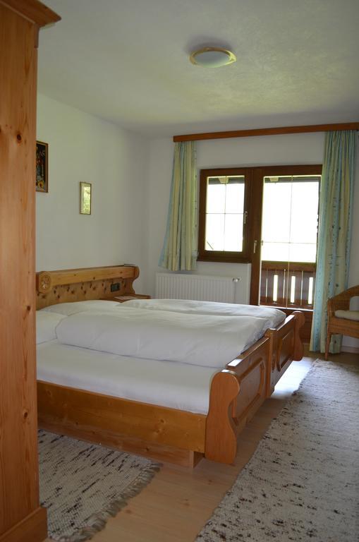 ホテル Laerchenhof ロイタシュ 部屋 写真